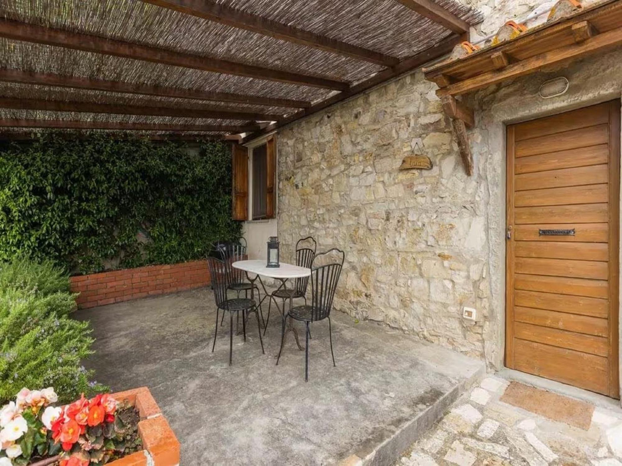 Cosy Apartment Forno In Pelago With Swimming Pool Donnini Exterior photo